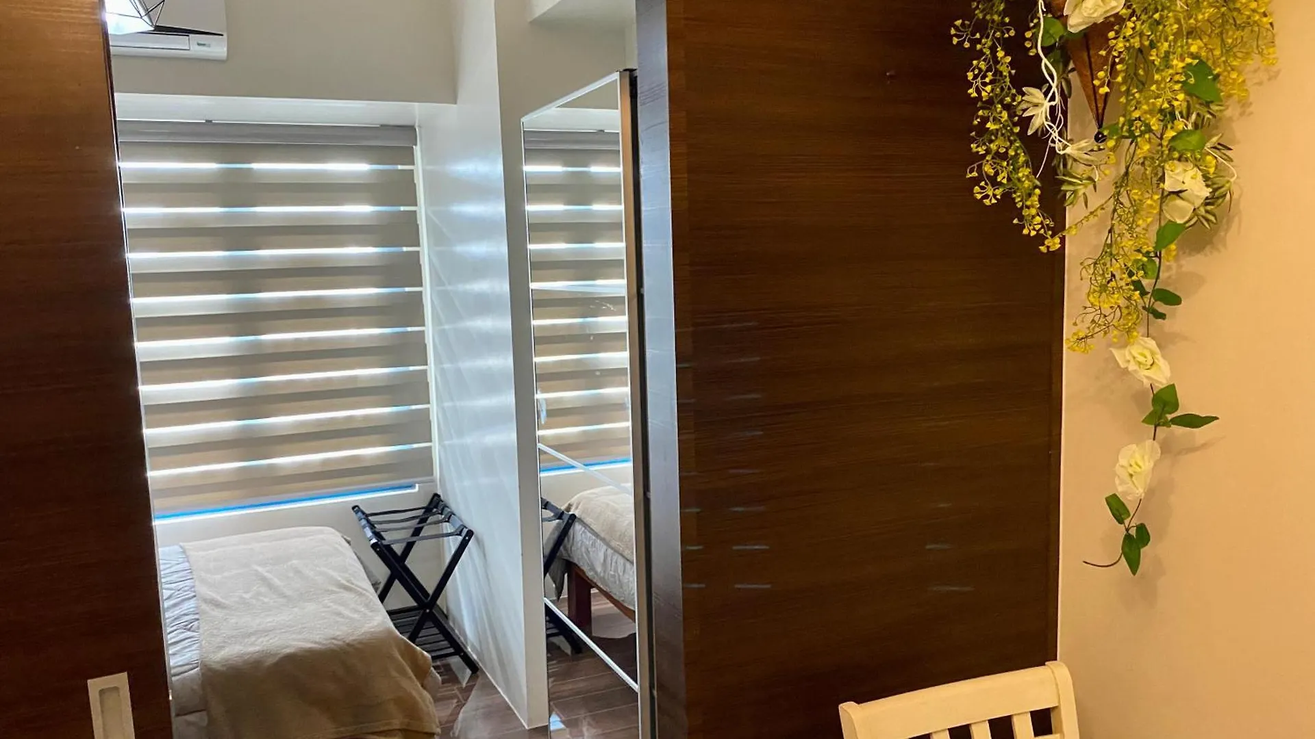 Apartment Twin Condo Luxury Makati Marvel 300 Mbps Internet Manila