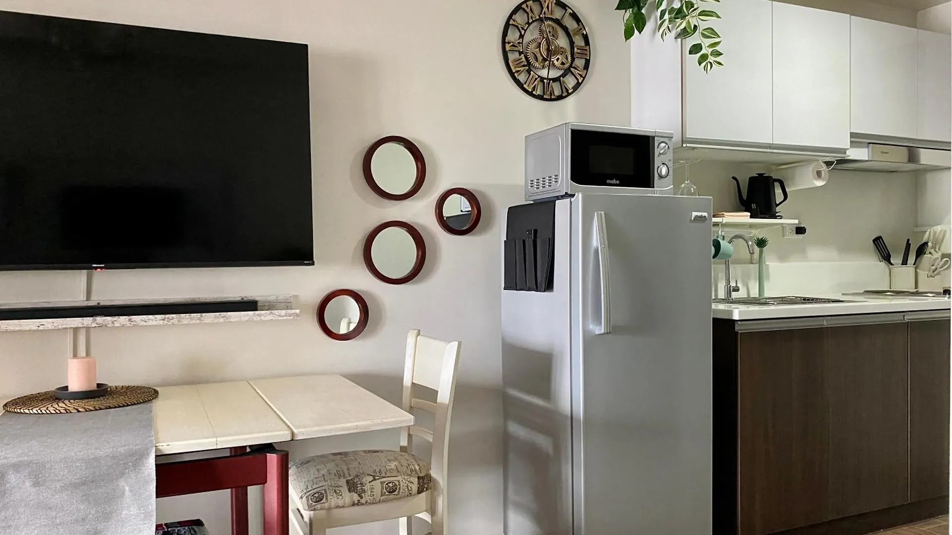 Apartment Twin Condo Luxury Makati Marvel 300 Mbps Internet Manila