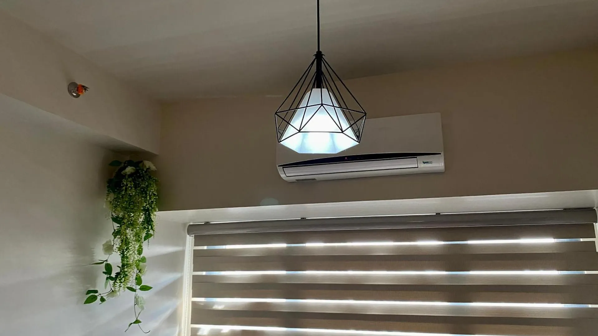 Apartment Twin Condo Luxury Makati Marvel 300 Mbps Internet Manila Philippines
