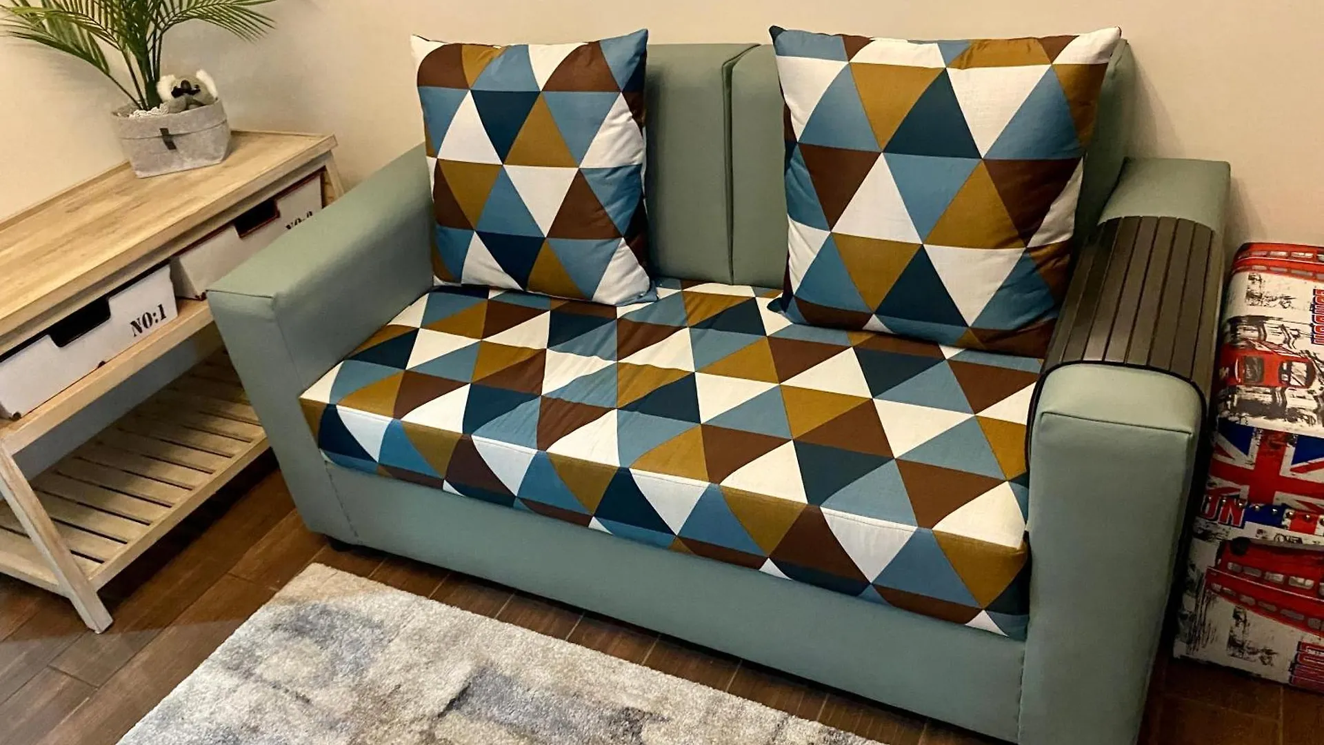 Apartment Twin Condo Luxury Makati Marvel 300 Mbps Internet Manila