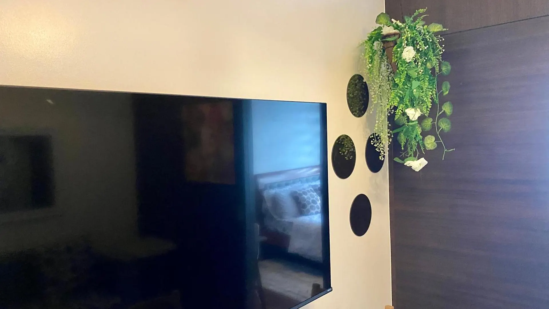 Twin Condo Luxury Makati Marvel 300 Mbps Internet Manila Philippines