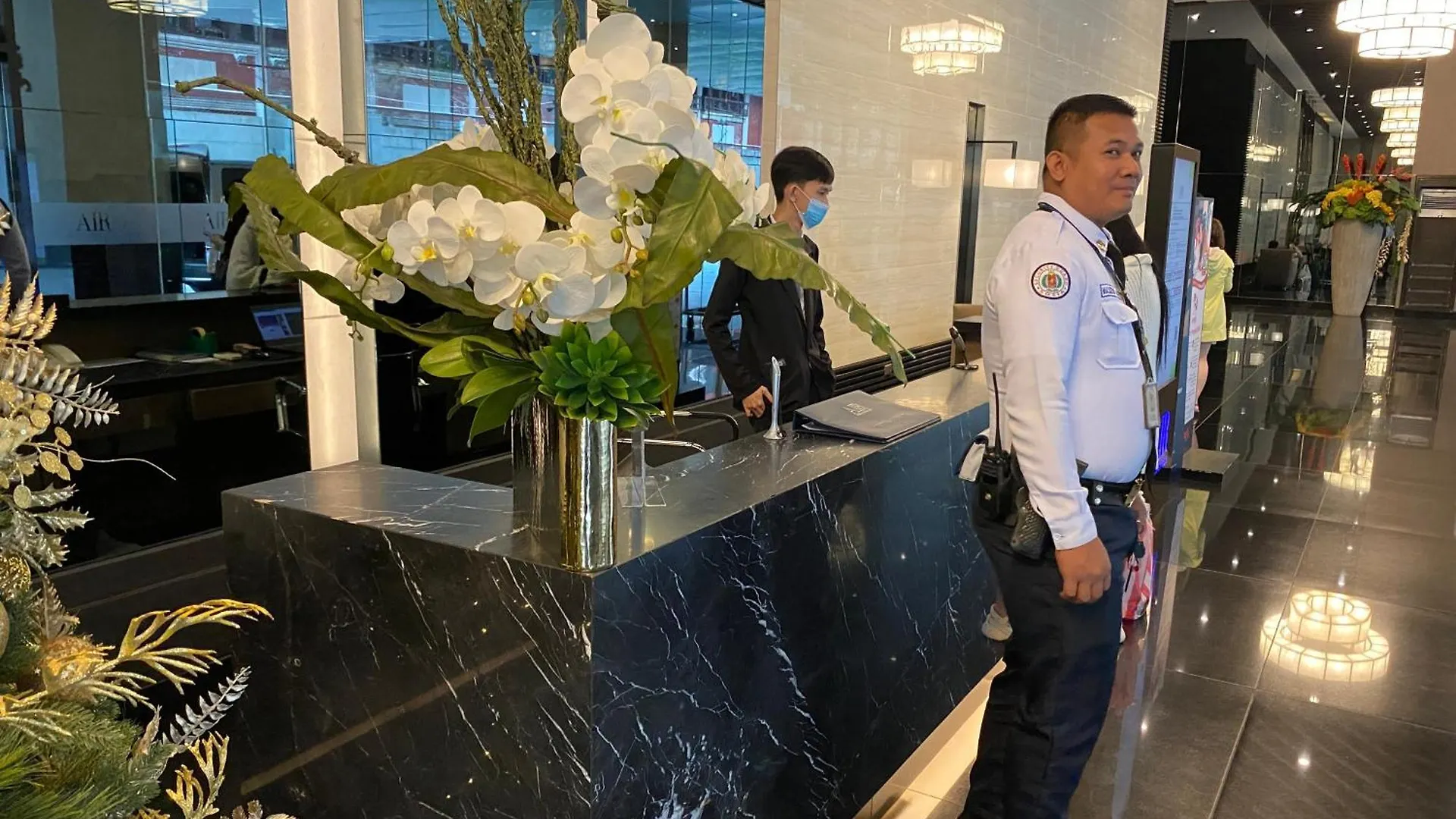 Twin Condo Luxury Makati Marvel 300 Mbps Internet Manila